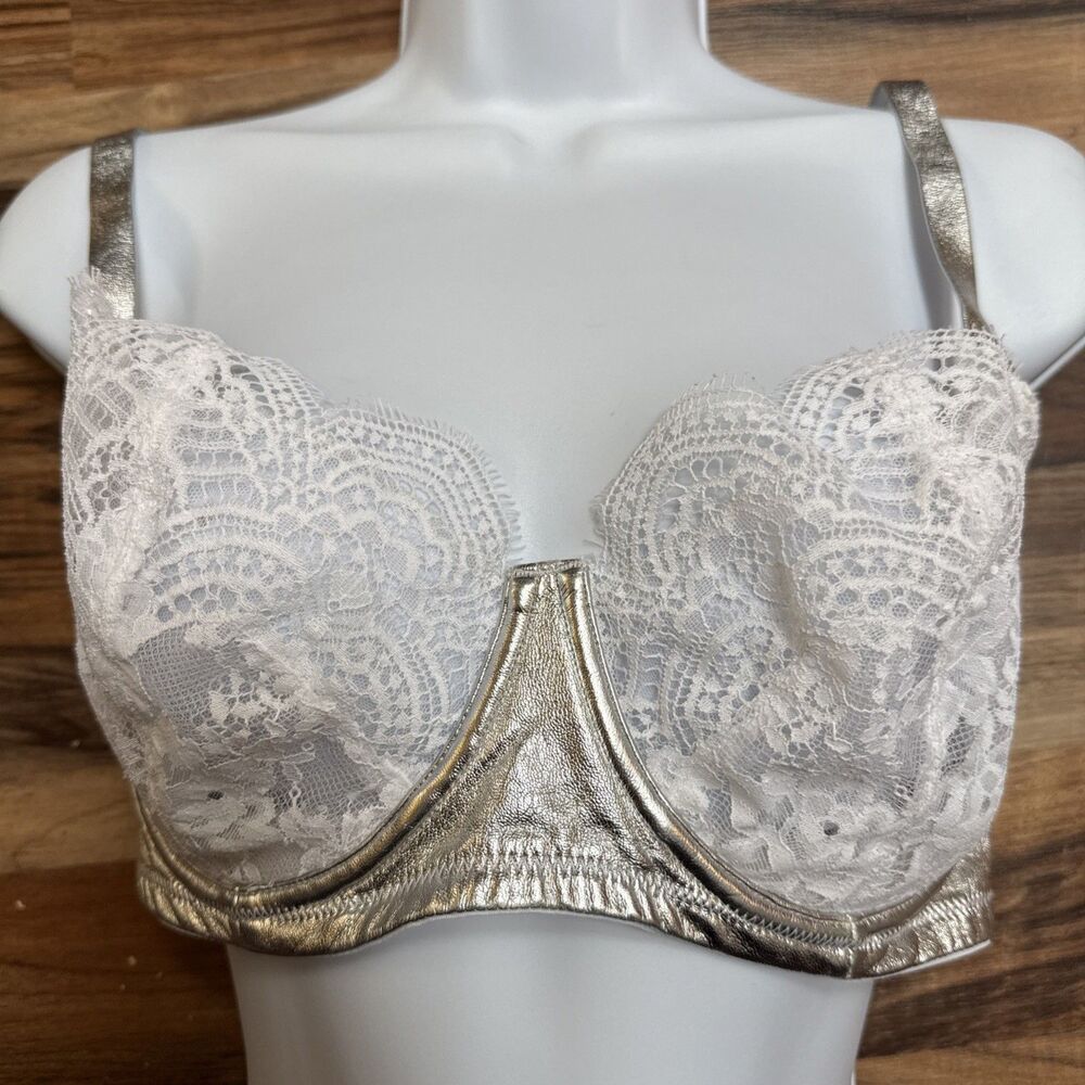 Victoria’s Secret 34DDD Dream Angels Push-up w/o Padding White Lace Silver Bra